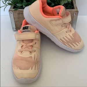 Nike Star Runner Sneakers